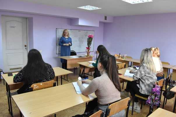 «клиническая логопедия. логопедическая помощь больным с нарушениями речи и других высших психических функций» с присвоением квалификации «логопед-афазиолог» (1150 ч.)