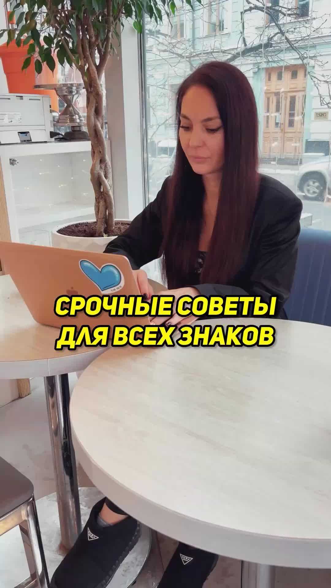 "жду ваших комментариев" или "комментарий" - как правильно писать?