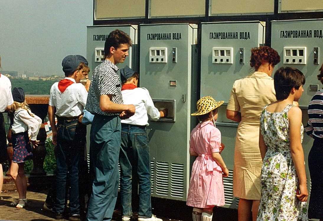 Кажется, 90-е и ностальгия по ним всем уже поднадоели Другое дело — нулевые, они же 2000-е Помните: джинсы с низкой талией, эмо, CD-плееры, няня Вика, Гарри Поттер А что еще Наш тест поможет перенестись на 20 с ума сойти лет назад