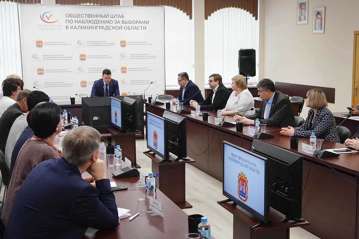 Как правильно писать "во внутрь" или "вовнутрь" - правила и примеры использования