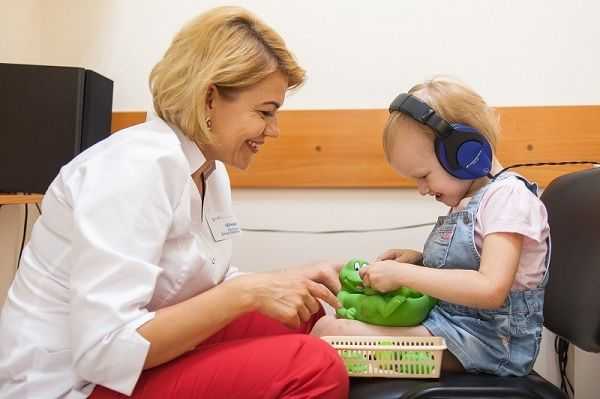 Методы самостоятельной и врачебной проверки слуха у взрослых и детей