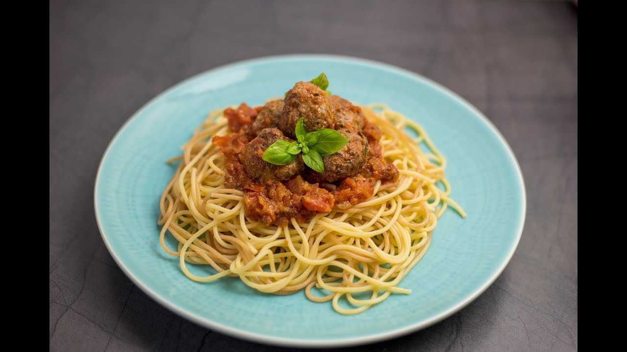 Вкусные спагетти с фрикадельками, как в «леди и бродяга»: рецепт из мультфильма с фото