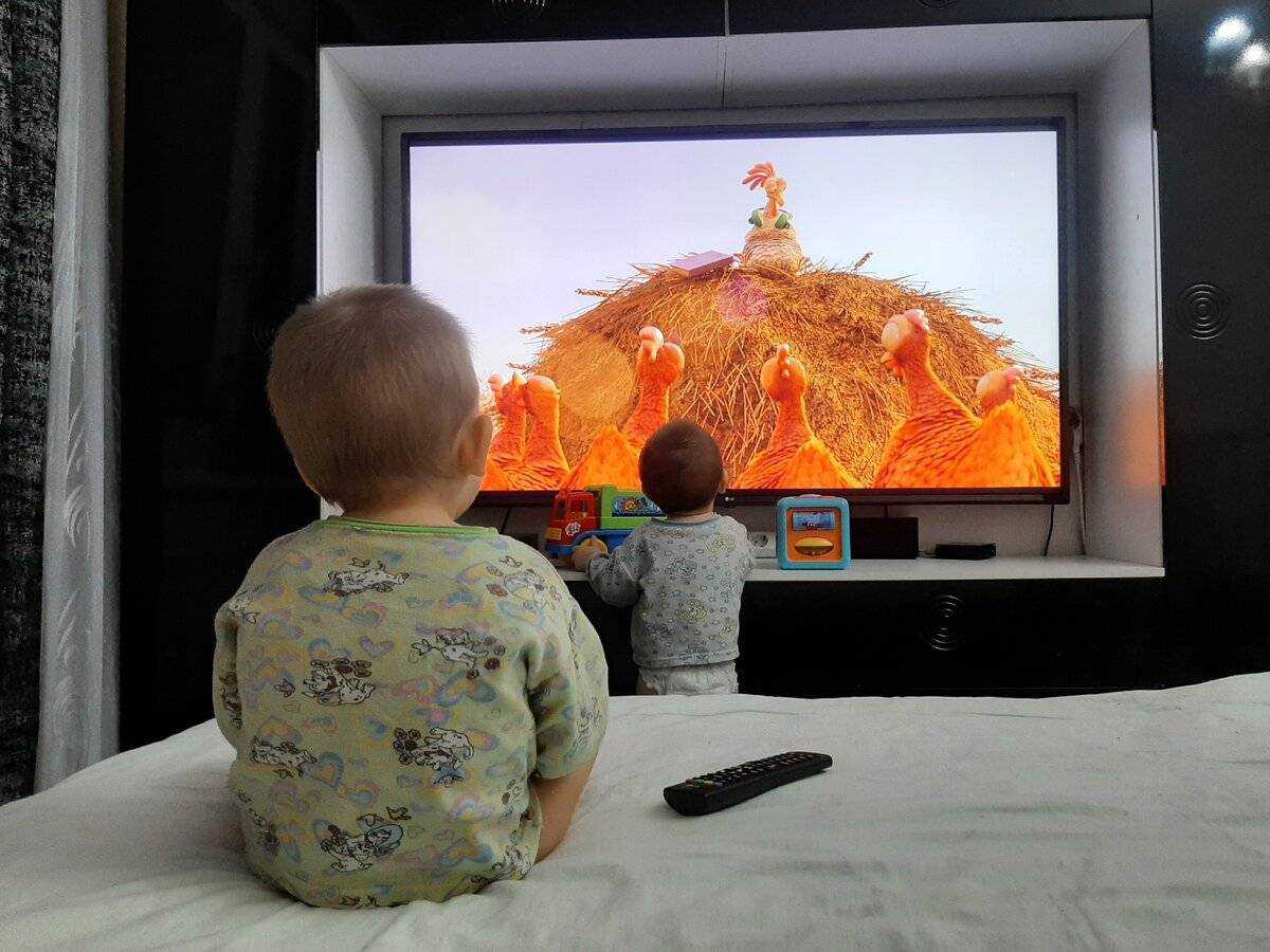 Что делать с зависимостью детей от мультфильмов? - классный журнал - популярный журнал для детей